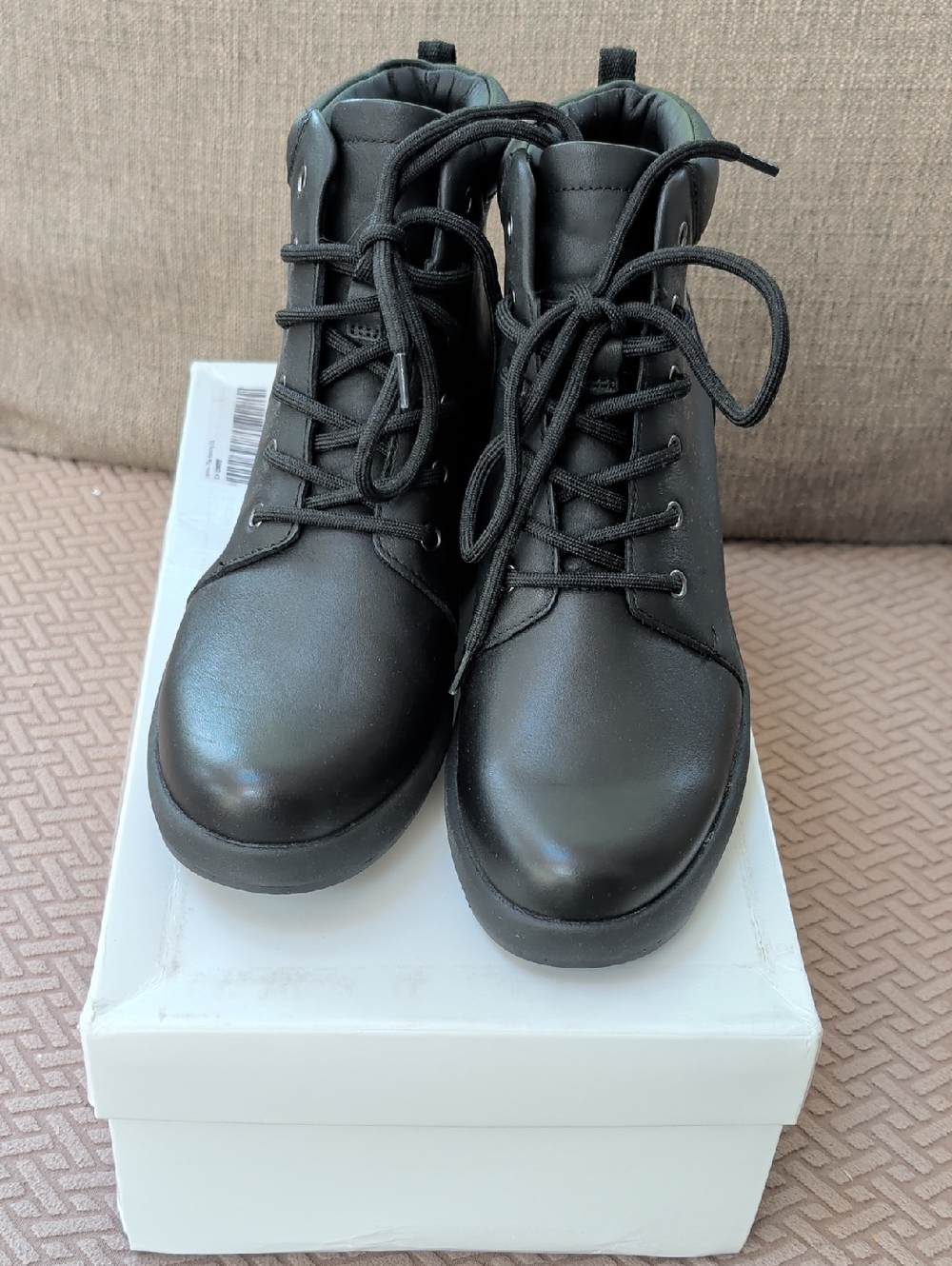 Abeo Passage Black Lace-Up Ankle Boots NIB - Picture 3 of 9